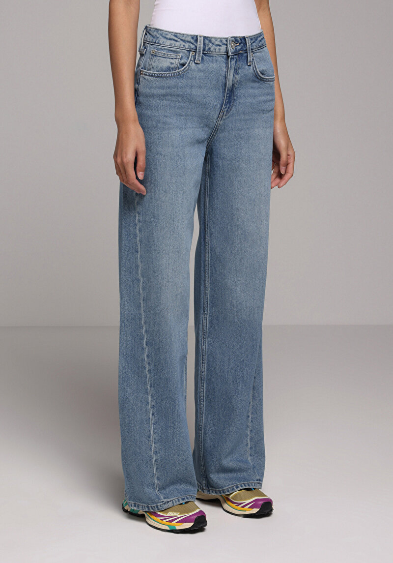 Regular Fit   Kadın Light İndigo Denim Jean Pantolon