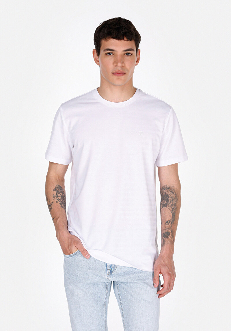Regular Fit Yuvarlak Yaka Jakarlı Erkek Beyaz Kısa Kol Tişört