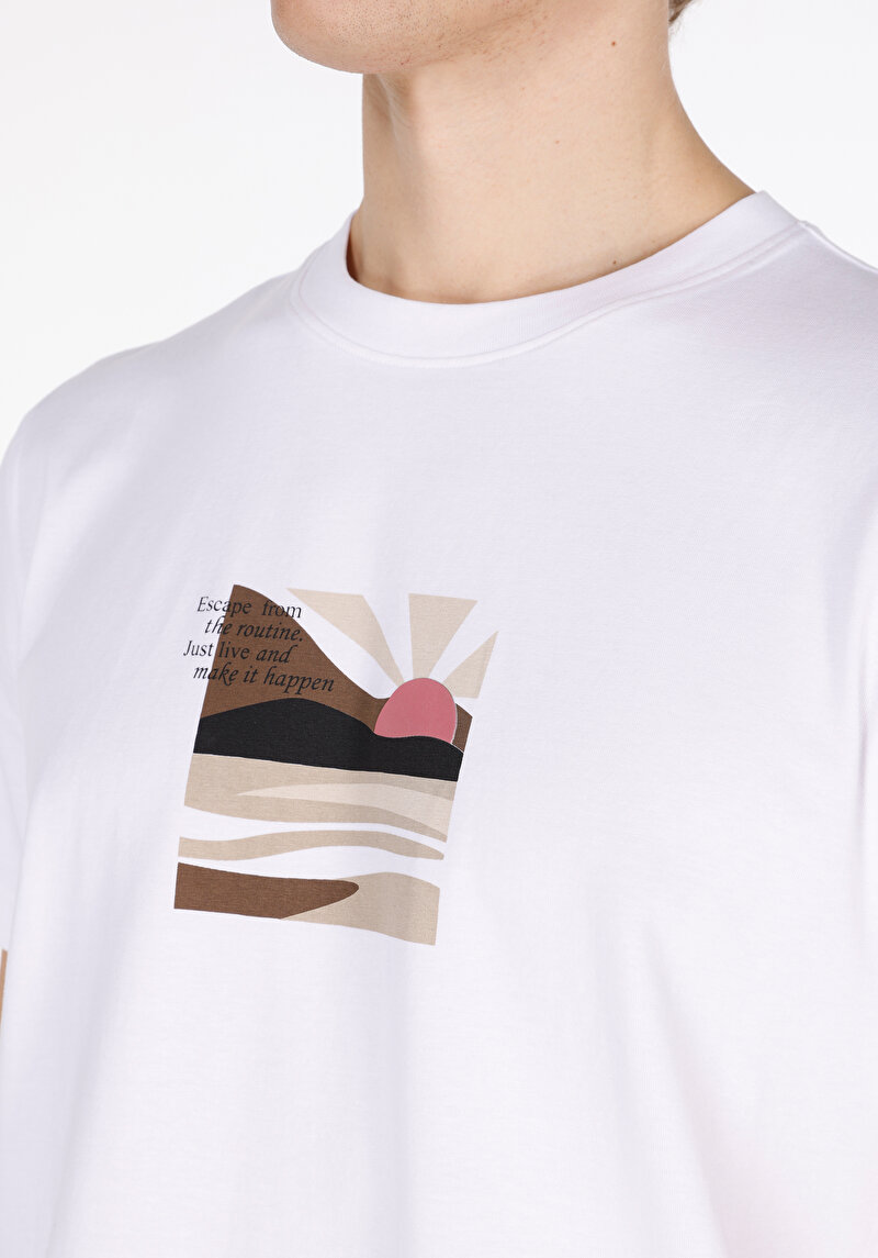 Regular Fit Yuvarlak Yaka Düz Erkek Beyaz Kısa Kol Tişört