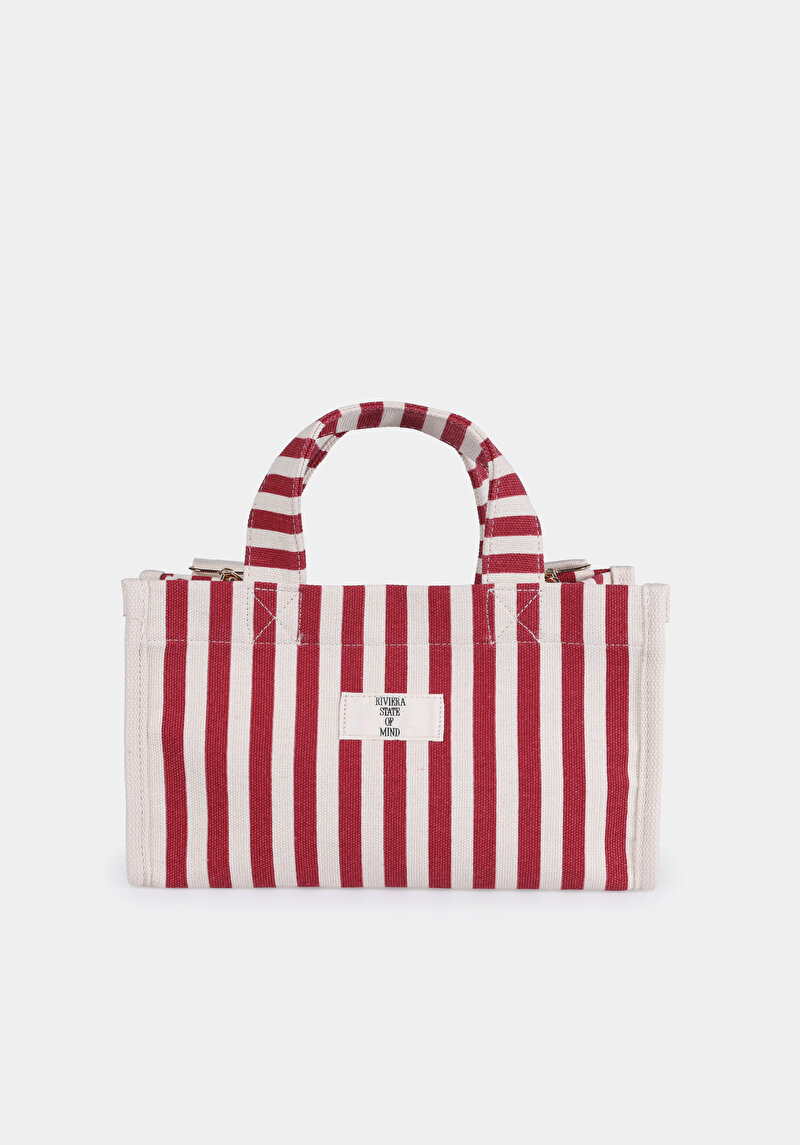 Kadın Kirmizi Çanta