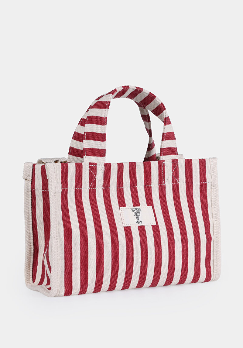 Kadın Kirmizi Çanta