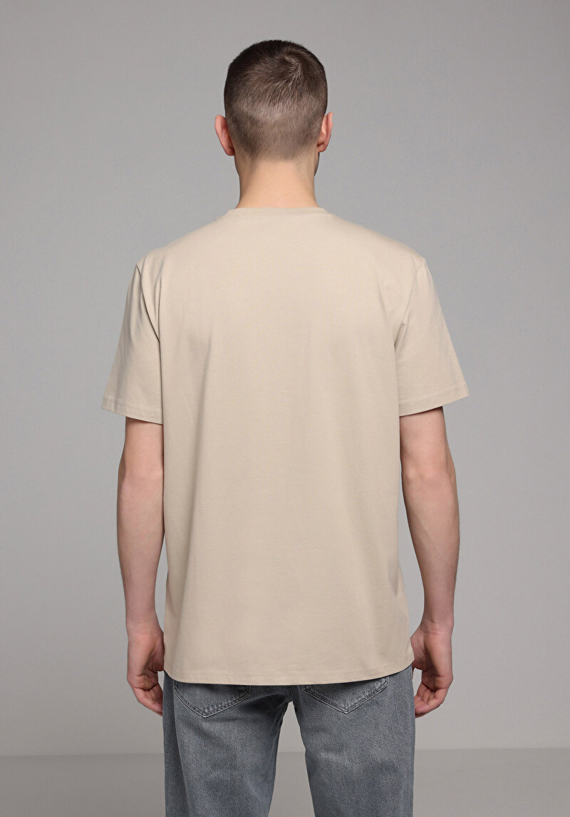 Regular Fit Yuvarlak Yaka Düz Erkek Bej Kısa Kol Tişört