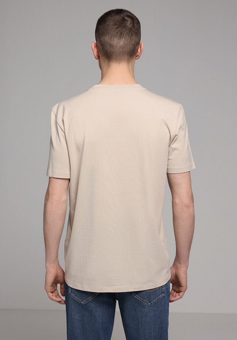 Regular Fit Yuvarlak Yaka Düz Erkek Bej Kısa Kol Tişört