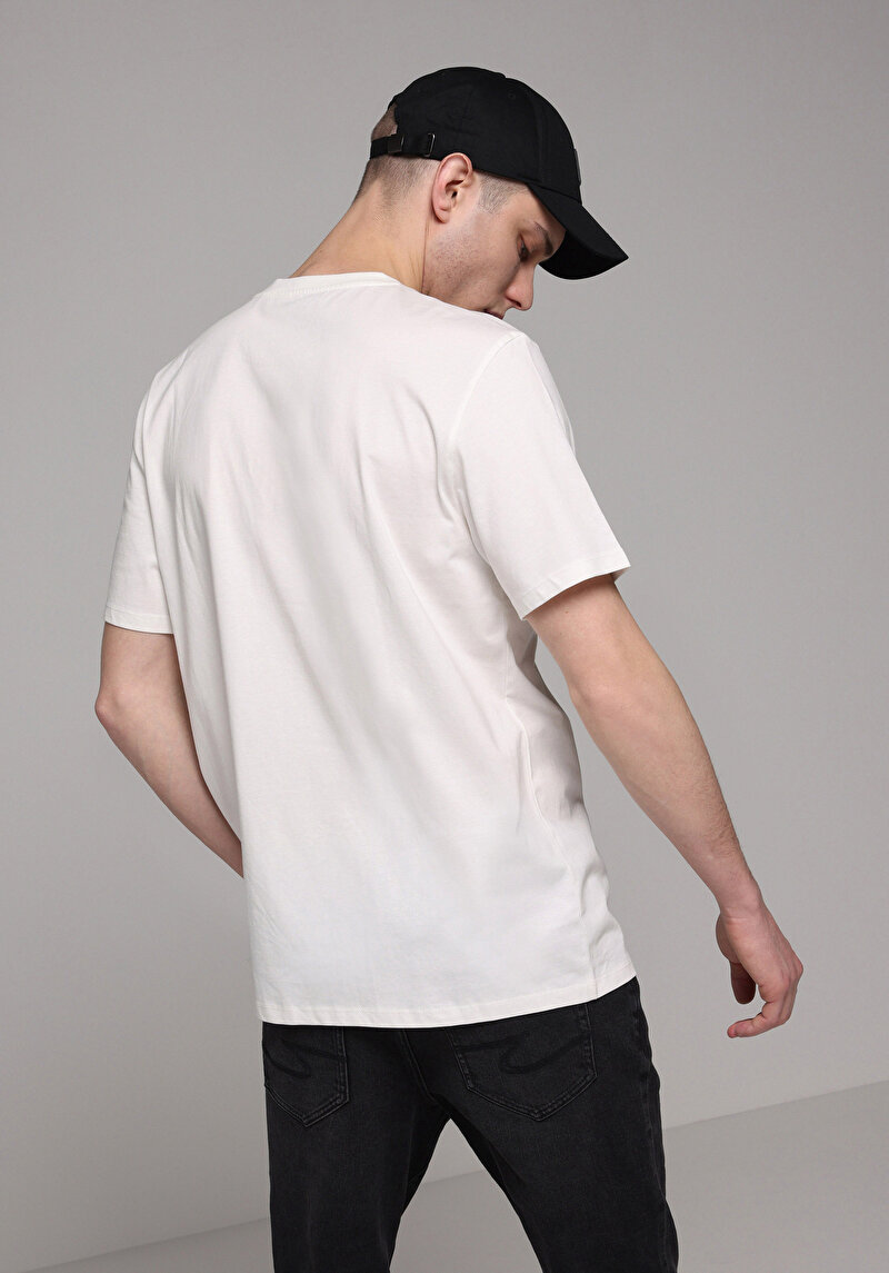 Regular Fit Yuvarlak Yaka Düz Erkek Beyaz Kısa Kol Tişört