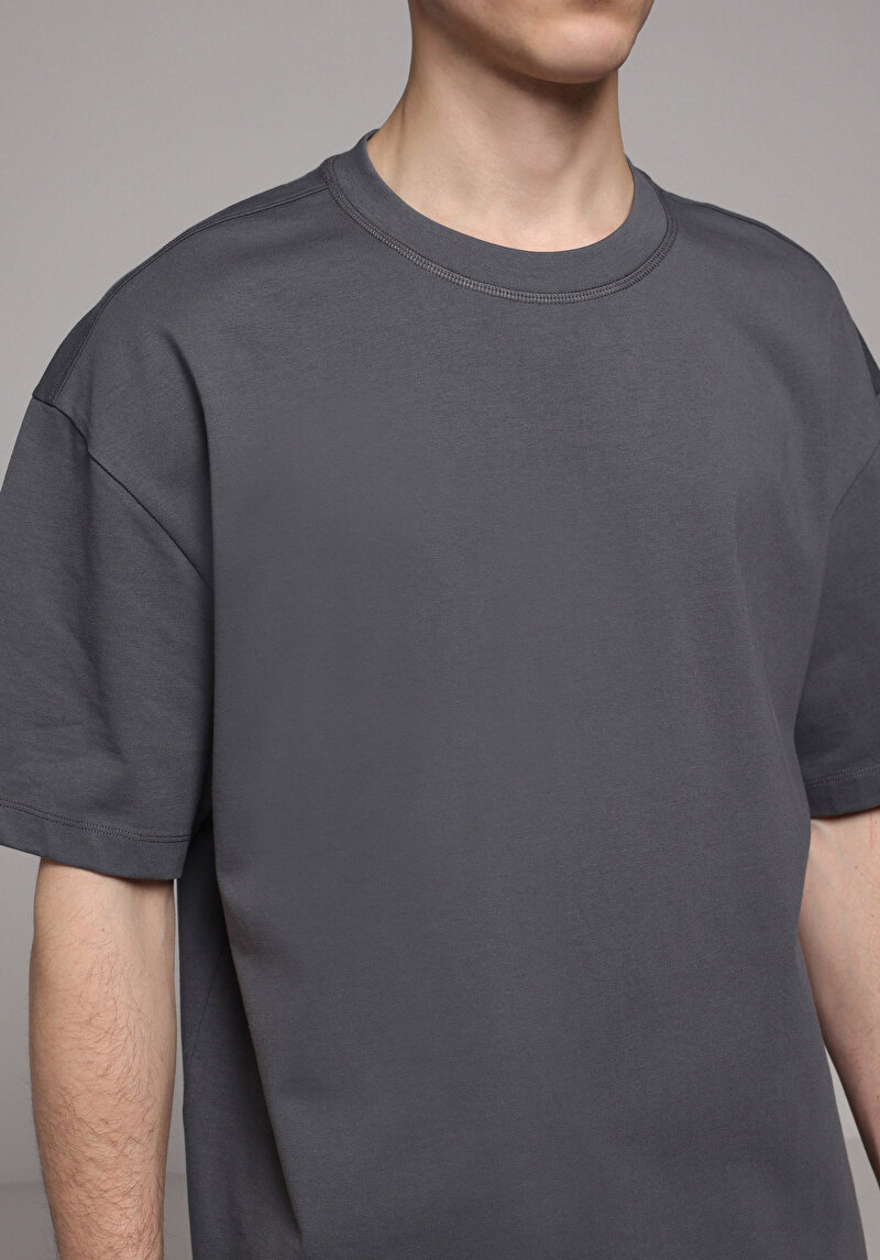 Oversize Fit Yuvarlak Yaka Düz Erkek Antrasit Kısa Kol Tişört