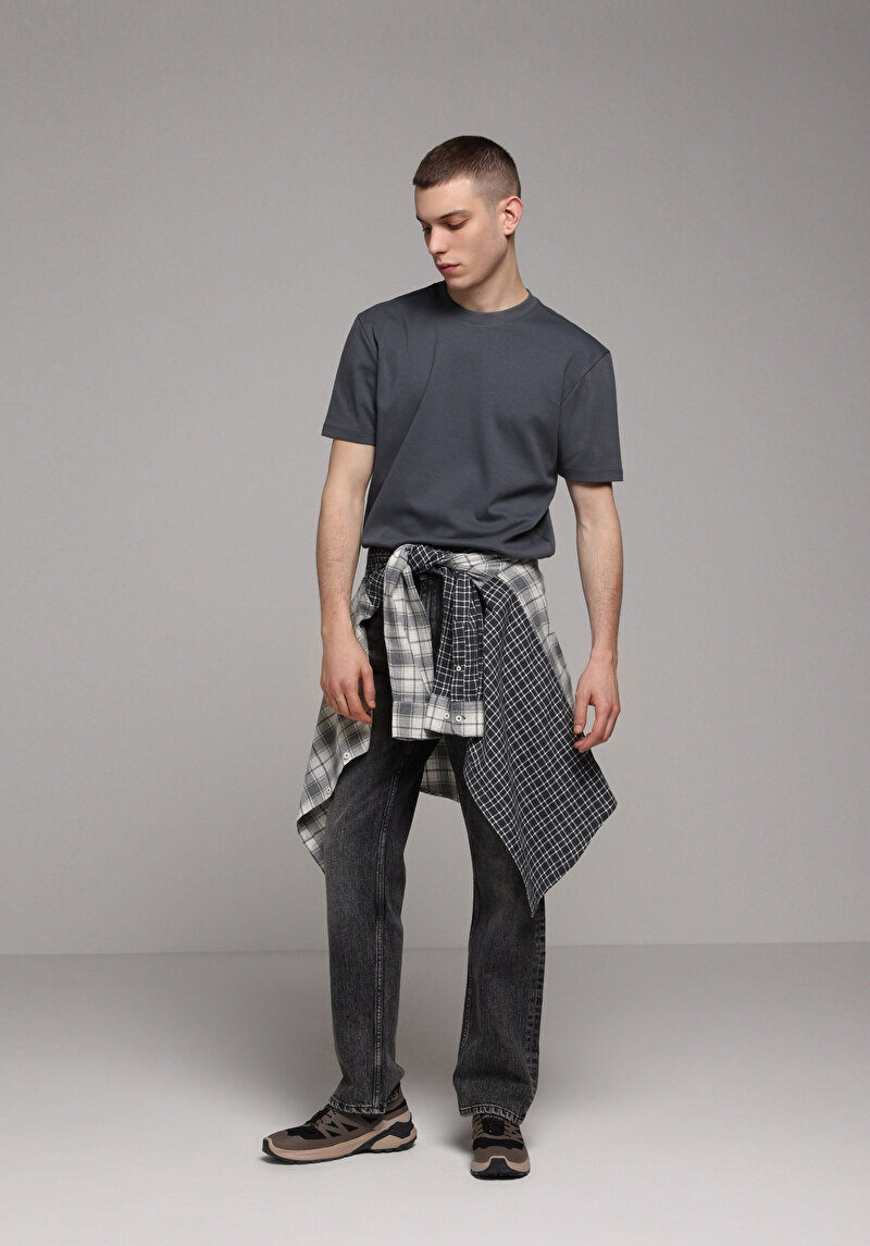 Regular Fit Yuvarlak Yaka Düz Erkek Antrasit Kısa Kol Tişört