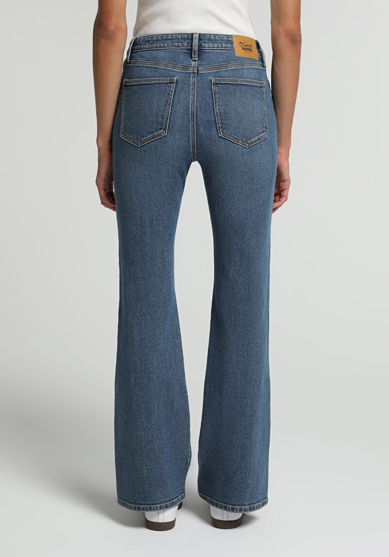 Regular Fit Kadın Light İndigo Denim Jean Pantolon