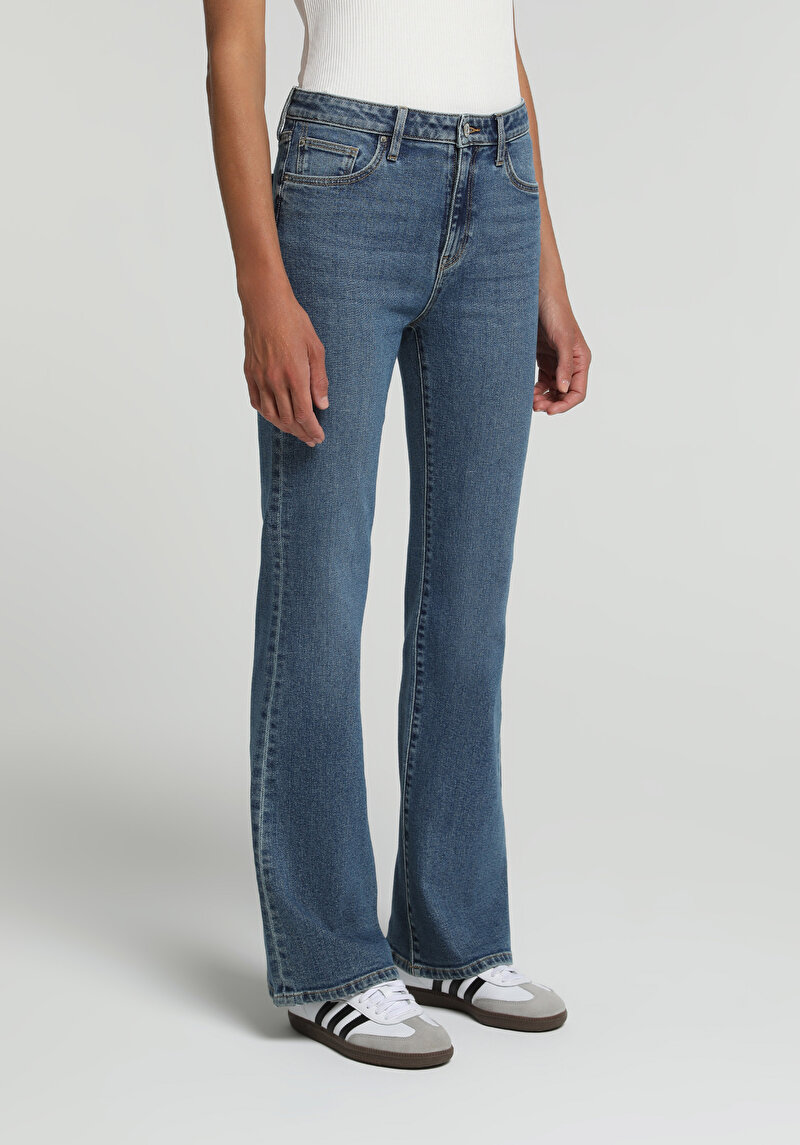 Regular Fit Kadın Light İndigo Denim Jean Pantolon