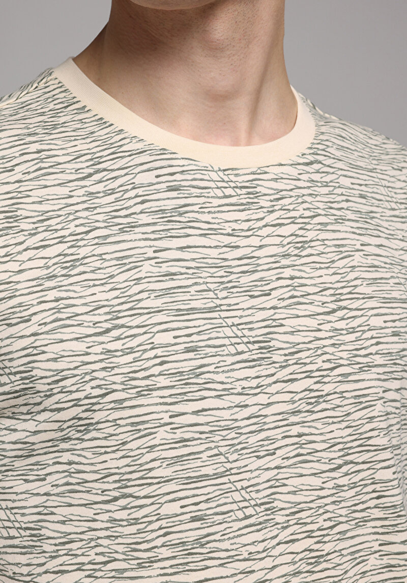 Regular Fit Yuvarlak Yaka Baskılı Erkek Bej Kısa Kol Tişört