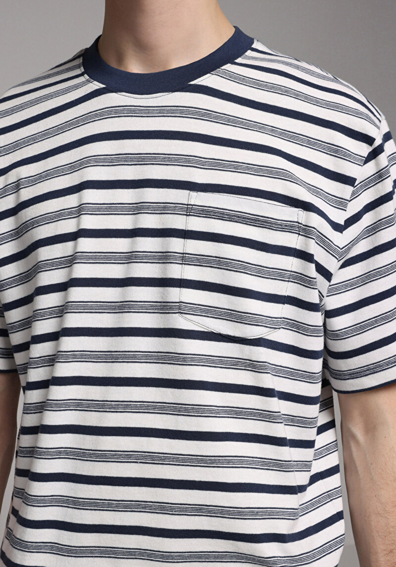 Comfort Fit Yuvarlak Yaka Çizgili Erkek Lacivert Kısa Kol Tişört