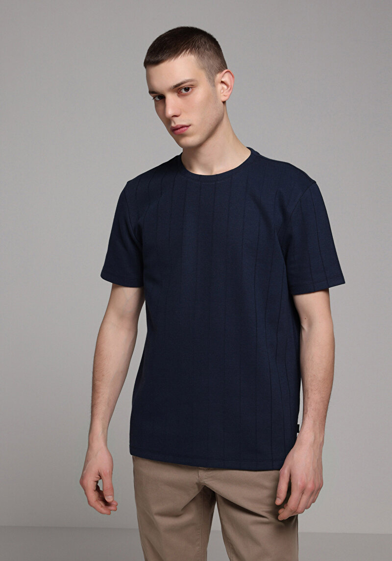Regular Fit Yuvarlak Yaka Düz Erkek Lacivert Kısa Kol Tişört