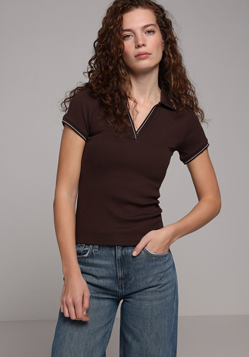 Slim Fit Polo Yaka Düz Kadın Kahverengi Kısa Kol Tişört