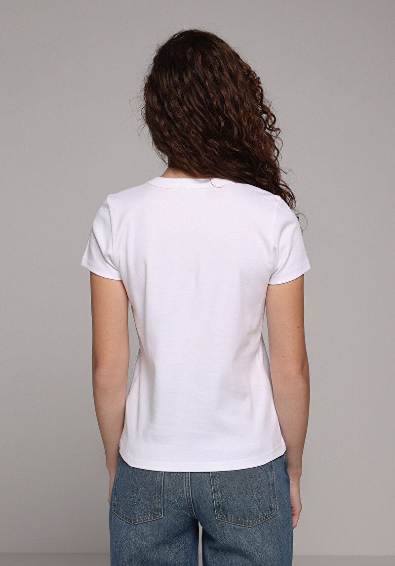 Slim Fit Yuvarlak Yaka Baskılı Kadın Beyaz Kısa Kol Tişört