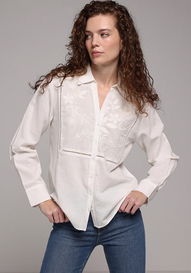 Fashion Fit Shirt Neck Nakışlı Kadın Beyaz Uzun Kol Gömlek