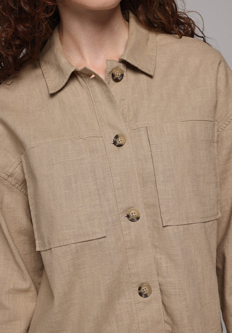 Regular Fit Gömlek Yaka Düğmeli Bej Kadın Ceket