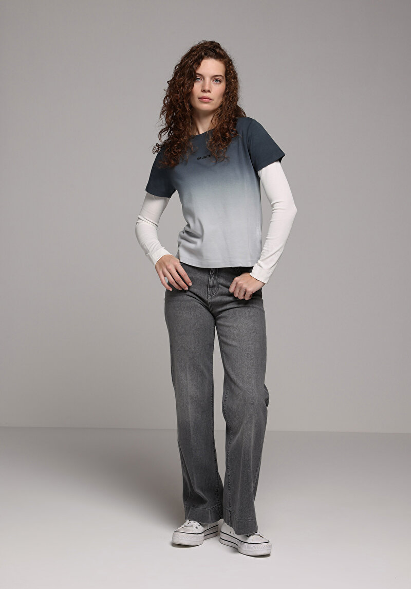 Regular Fit Yuvarlak Yaka Baskılı Kadın Lacivert Kısa Kol Tişört