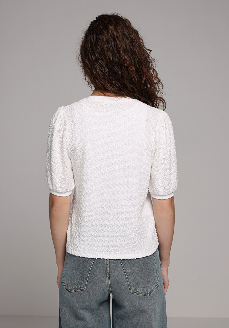 Regular Fit Yuvarlak Yaka Jakarlı Kadın Beyaz Kısa Kol Tişört