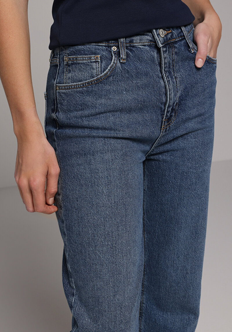Straight Fit   Kadın Mid İndigo Denim Jean Pantolon