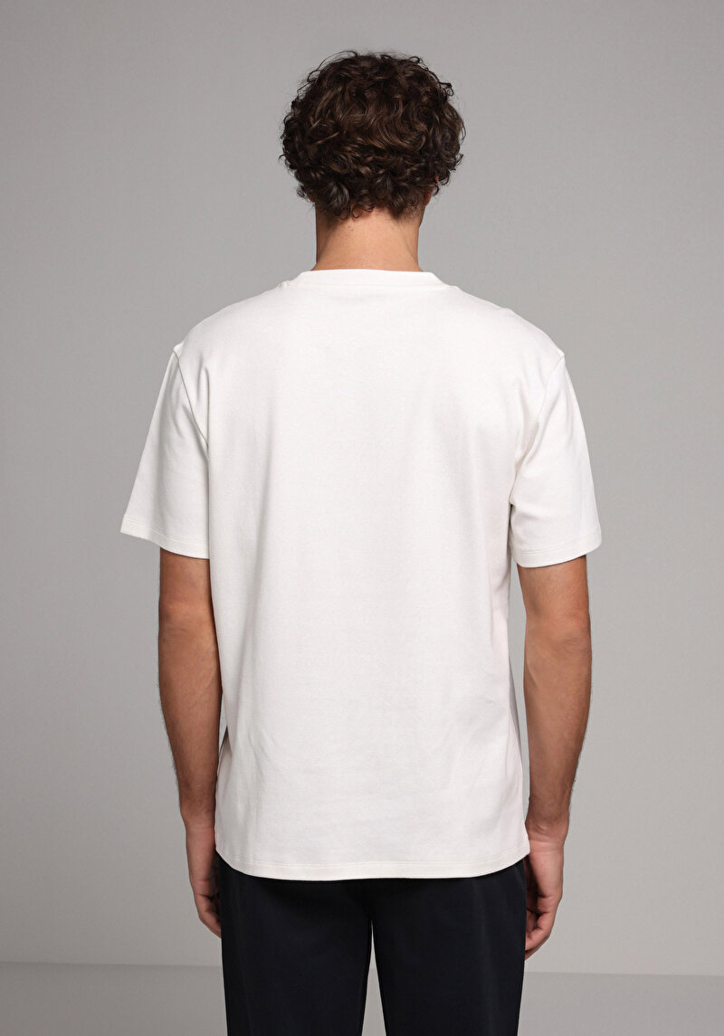 Comfort Fit Yuvarlak Yaka Düz Erkek Beyaz Kısa Kol Tişört