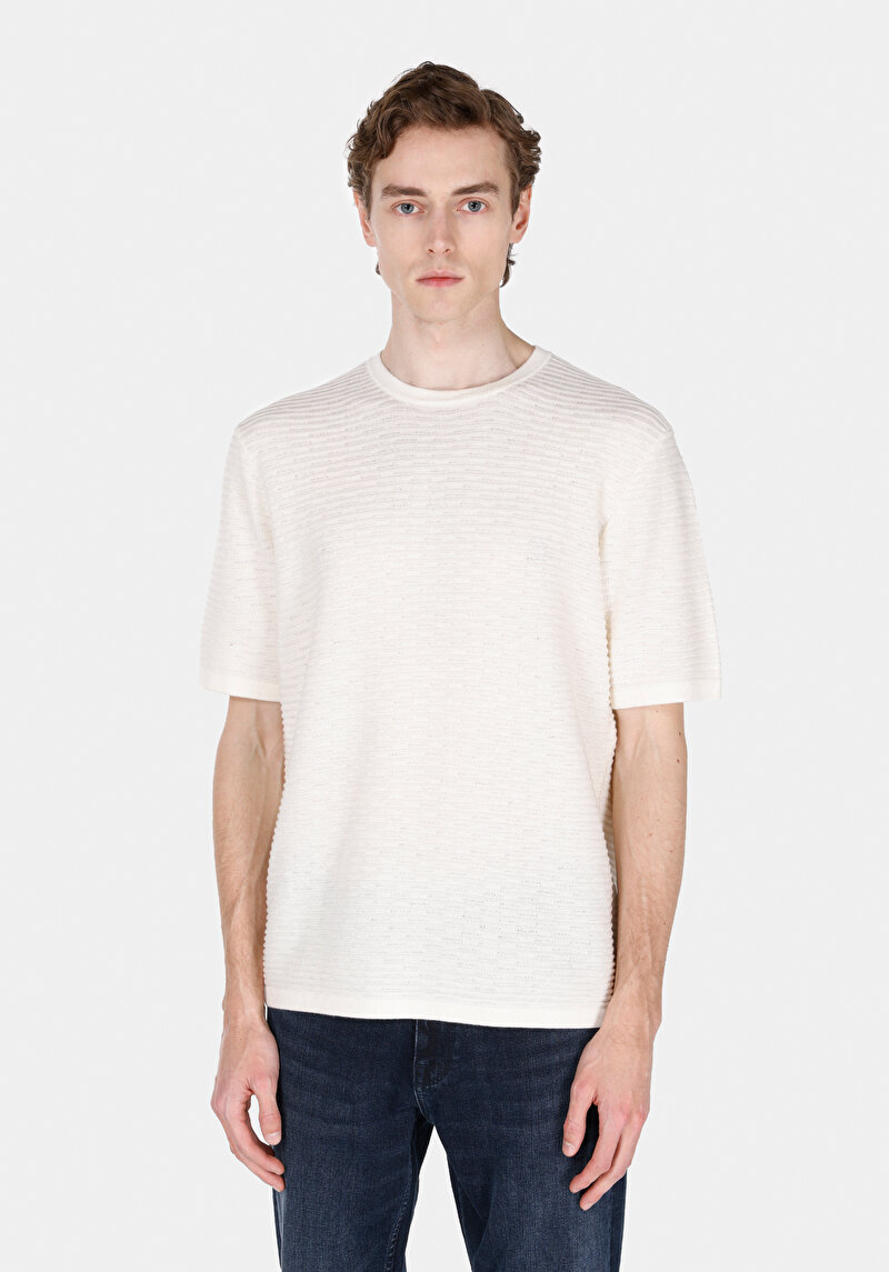 Comfort Fit Yuvarlak Yaka Erkek Beyaz Kısa Kol Kazak