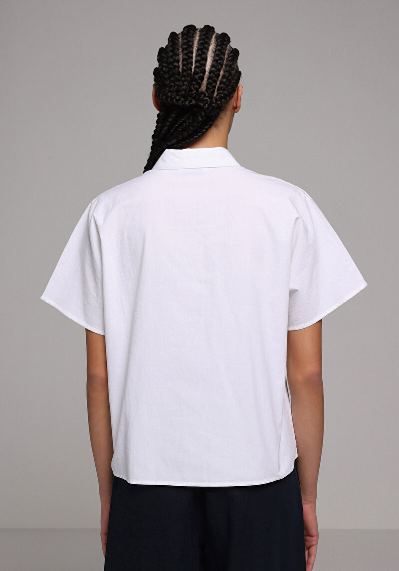 Fashion Fit Shirt Neck Nakışlı Kadın Beyaz Kısa Kol Gömlek