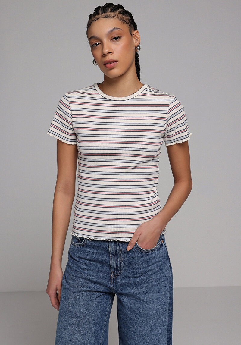 Slim Fit Yuvarlak Yaka Çizgili Kadın Çok Renkli Kısa Kol Tişört