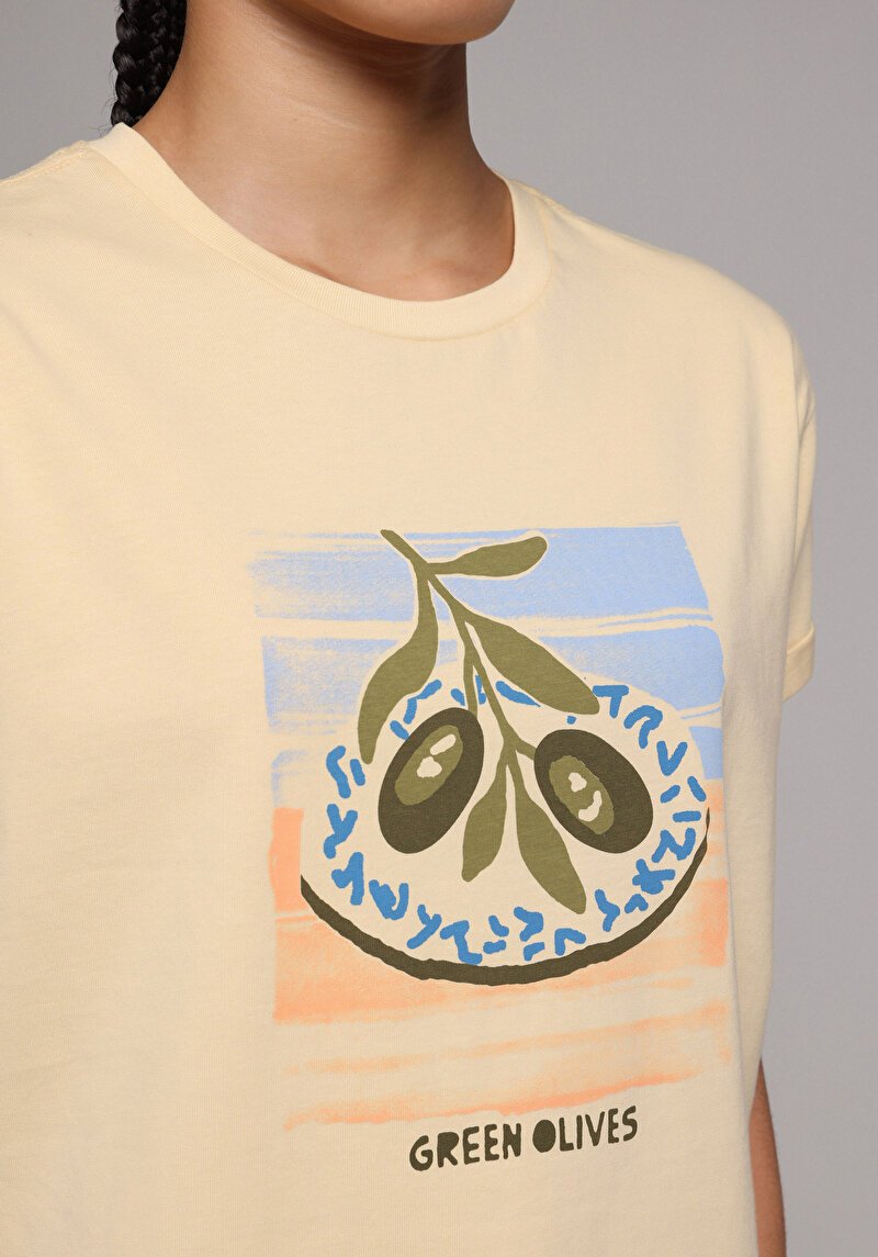 Regular Fit Yuvarlak Yaka Baskılı Kadın Sari Kısa Kol Tişört