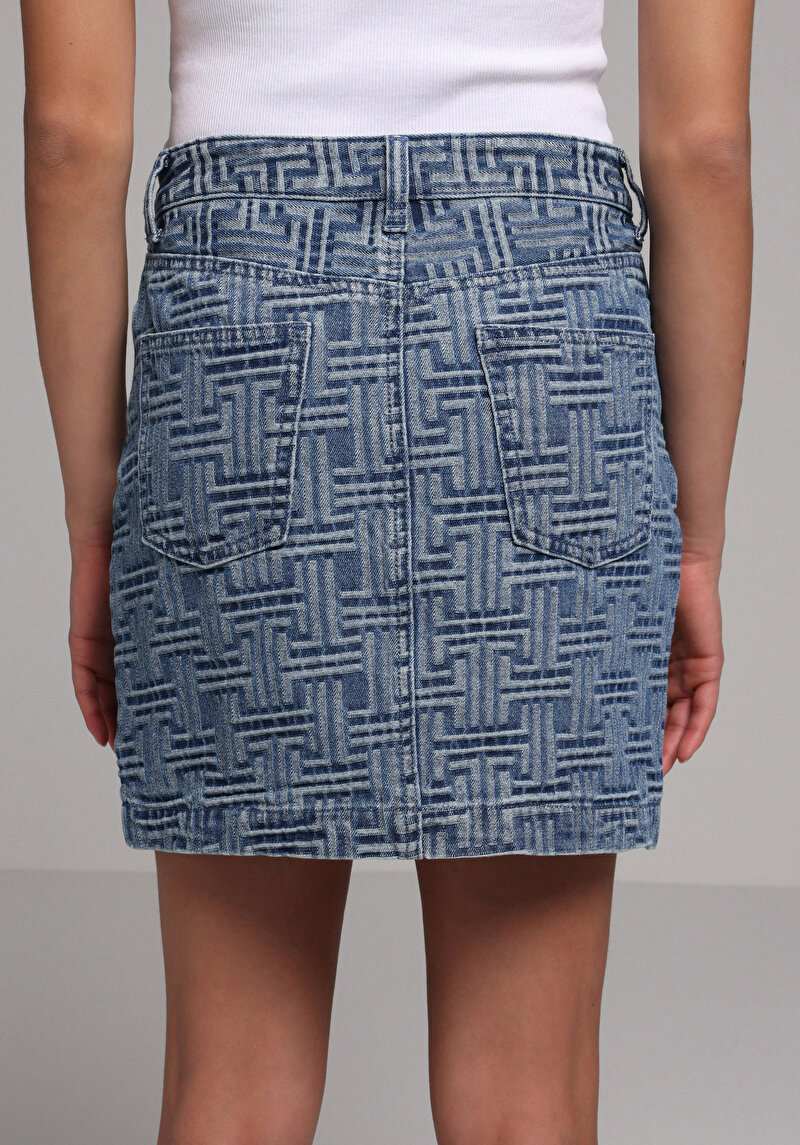 Slim Fit Jakarlı Fermuarlı Kadın Mid İndigo Denim Etek