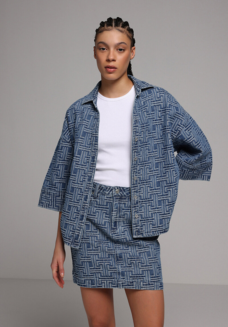 Slim Fit Jakarlı Fermuarlı Kadın Mid İndigo Denim Etek