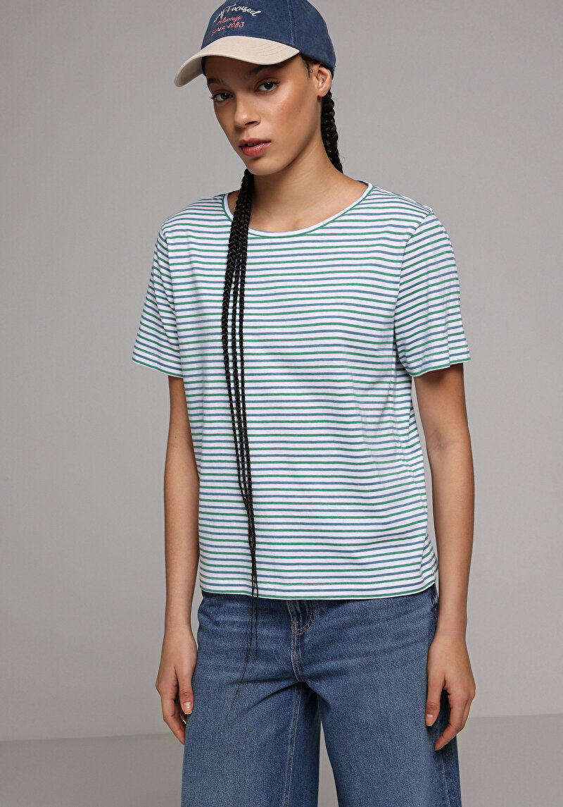 Regular Fit Yuvarlak Yaka Çizgili Kadın Yeşil Kısa Kol Tişört