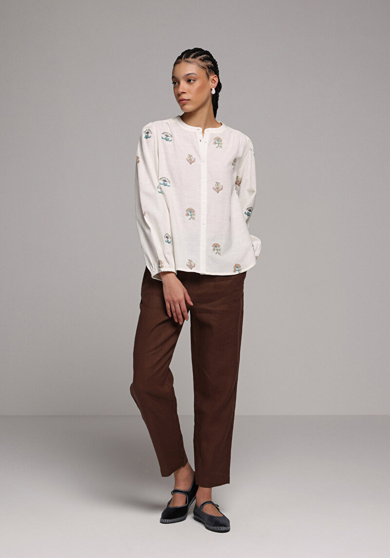 Fashion Fit Yuvarlak Yaka Nakışlı Kadın Ekru Uzun Kol Gömlek