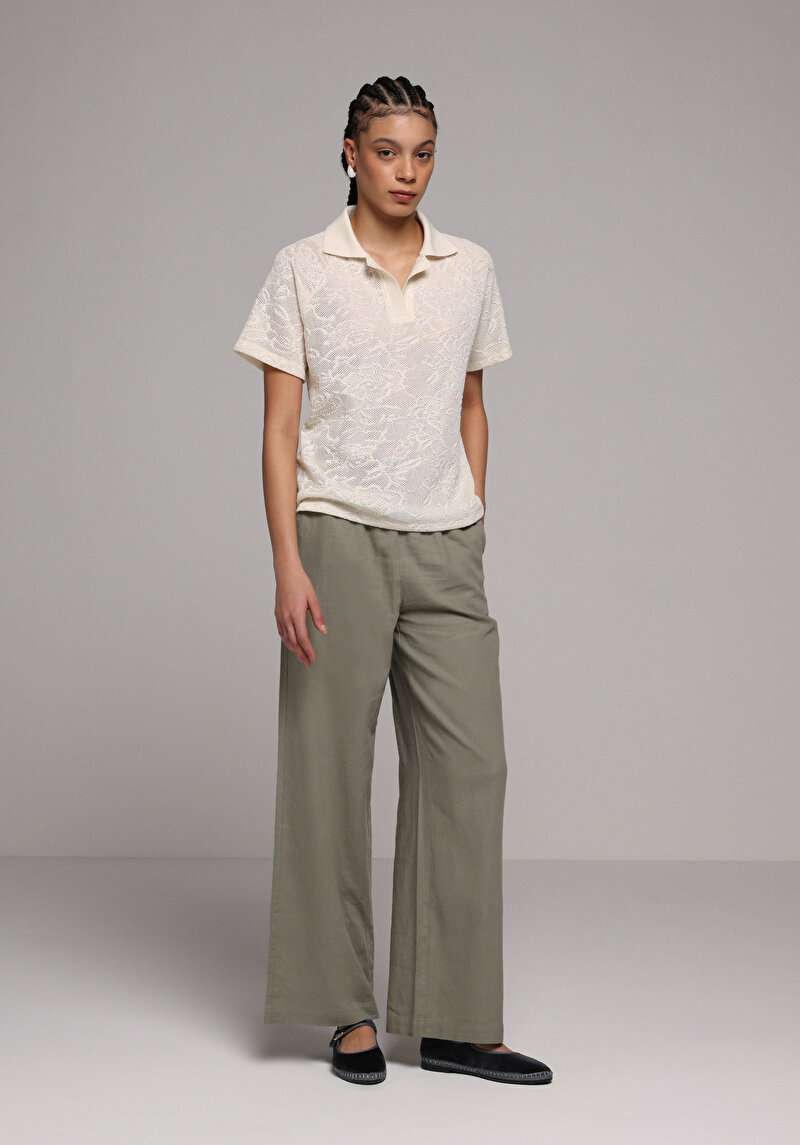 Regular Fit Polo Yaka Jakarlı Kadın Ekru Kısa Kol Tişört