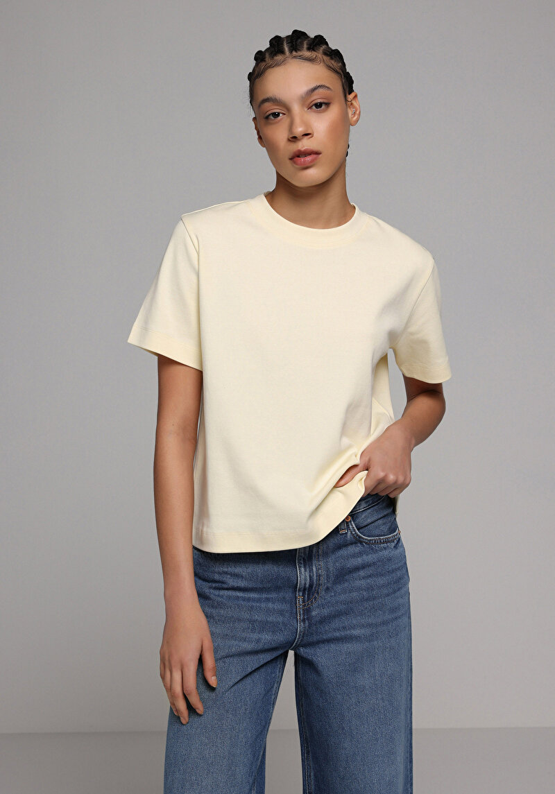 Boxy Fit Yuvarlak Yaka Düz Kadın Sari Kısa Kol Tişört