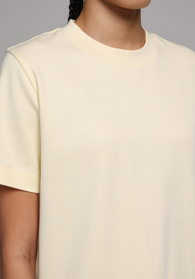 Boxy Fit Yuvarlak Yaka Düz Kadın Sari Kısa Kol Tişört