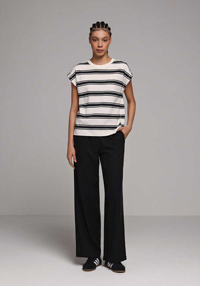 Regular Fit Yüksel Bel Geniş Paça Kadın Siyah Pantolon