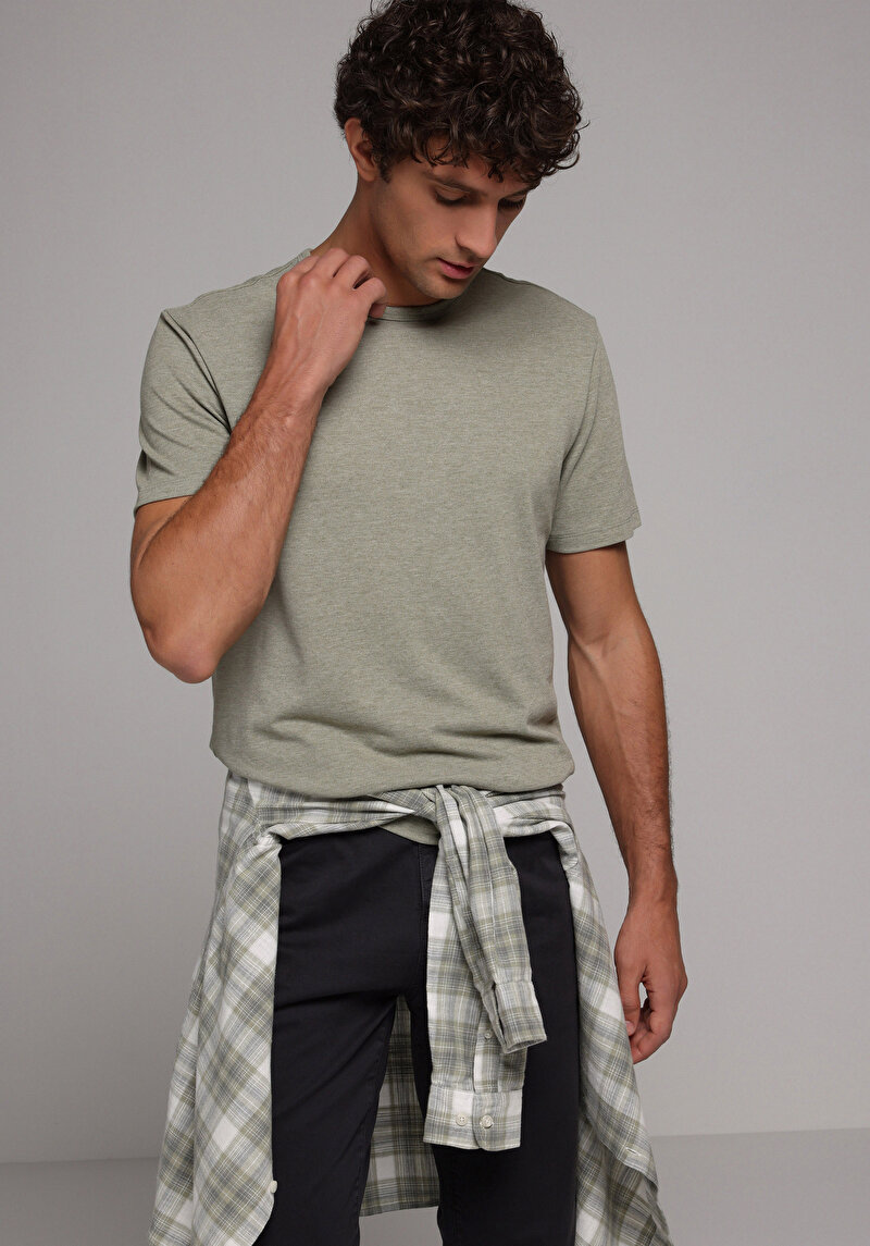 Regular Fit Yuvarlak Yaka Düz Erkek  Kısa Kol Tişört