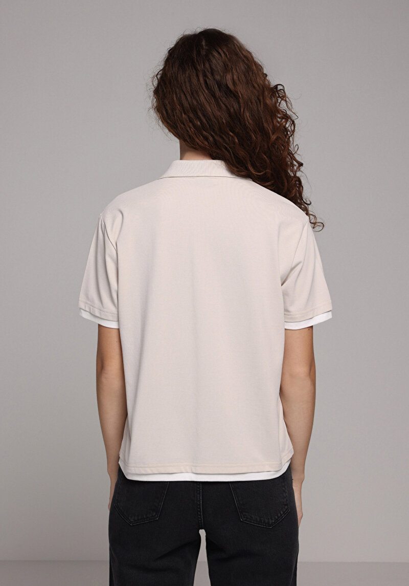 Regular Fit Yuvarlak Yaka Nakışlı Kadın Bej Kısa Kol Tişört