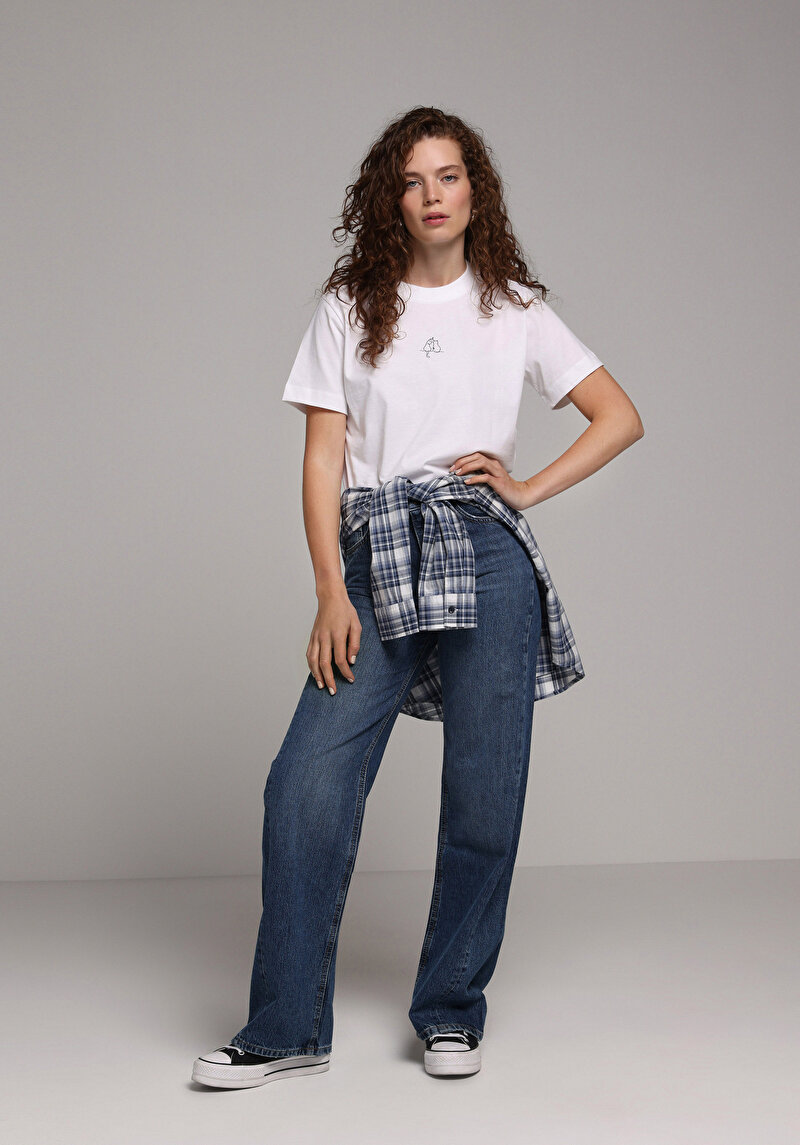 Boxy Fit Yuvarlak Yaka Baskılı Kadın Beyaz Kısa Kol Tişört