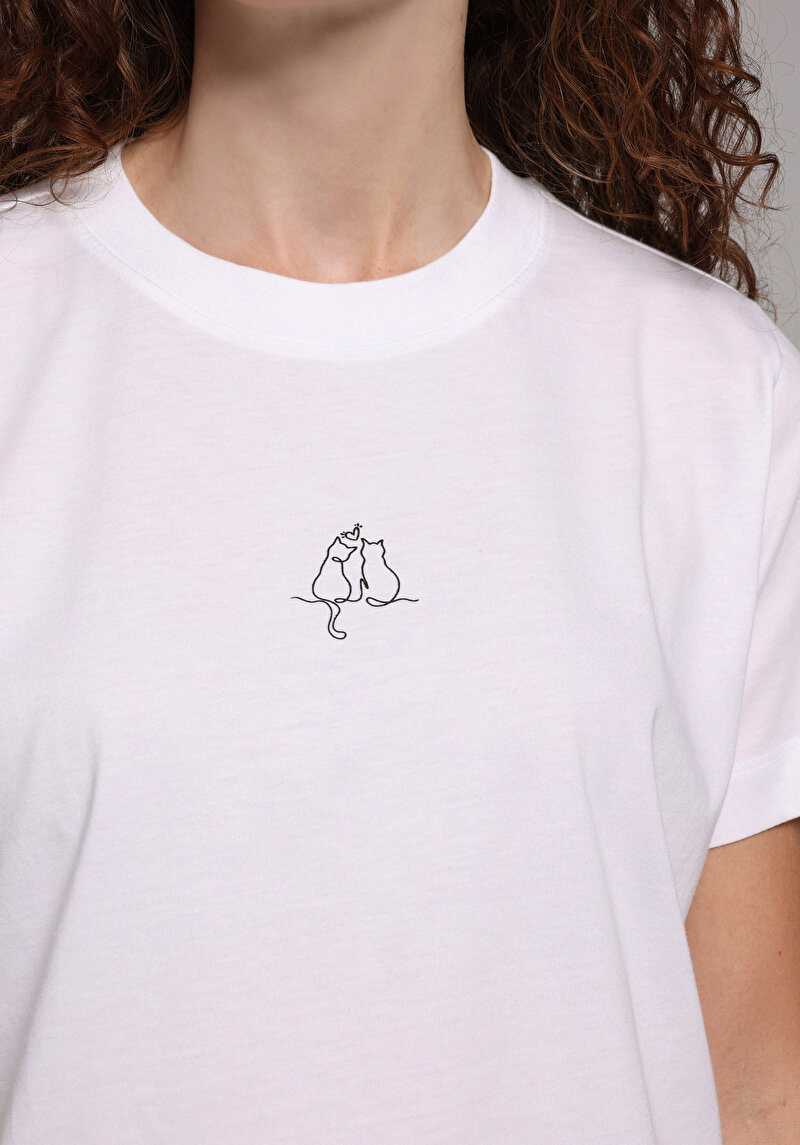 Boxy Fit Yuvarlak Yaka Baskılı Kadın Beyaz Kısa Kol Tişört