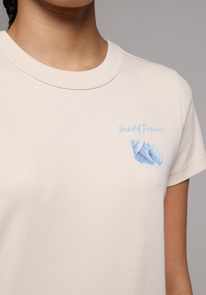 Slim Fit Yuvarlak Yaka Baskılı Kadın Taş Kısa Kol Tişört