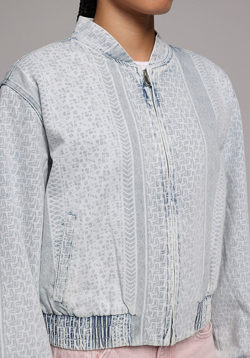 Regular Fit Fermuarlı Astarsız  Kadın Bleach İndigo Denim Ceket