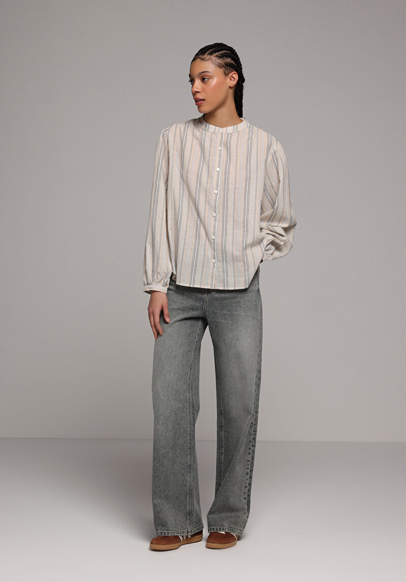 Fashion Fit Hakim Yaka Çizgili Kadın Bej Uzun Kol Gömlek