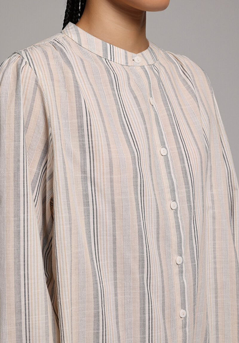 Fashion Fit Hakim Yaka Çizgili Kadın Bej Uzun Kol Gömlek