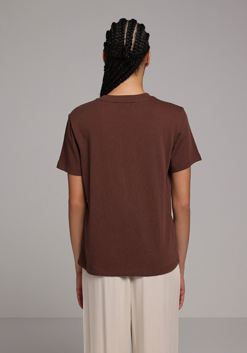 Regular Fit Yuvarlak Yaka Düz Kadın Kahverengi Kısa Kol Tişört