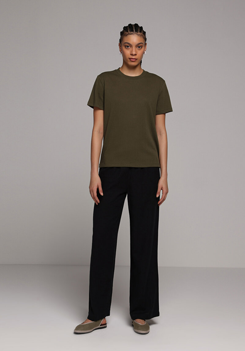 Regular Fit Yuvarlak Yaka Düz Kadın Yeşil Kısa Kol Tişört