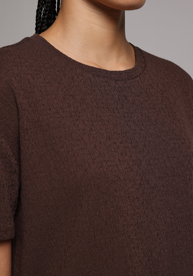 Regular Fit Yuvarlak Yaka Düz Kadın Kahverengi Kısa Kol Tişört