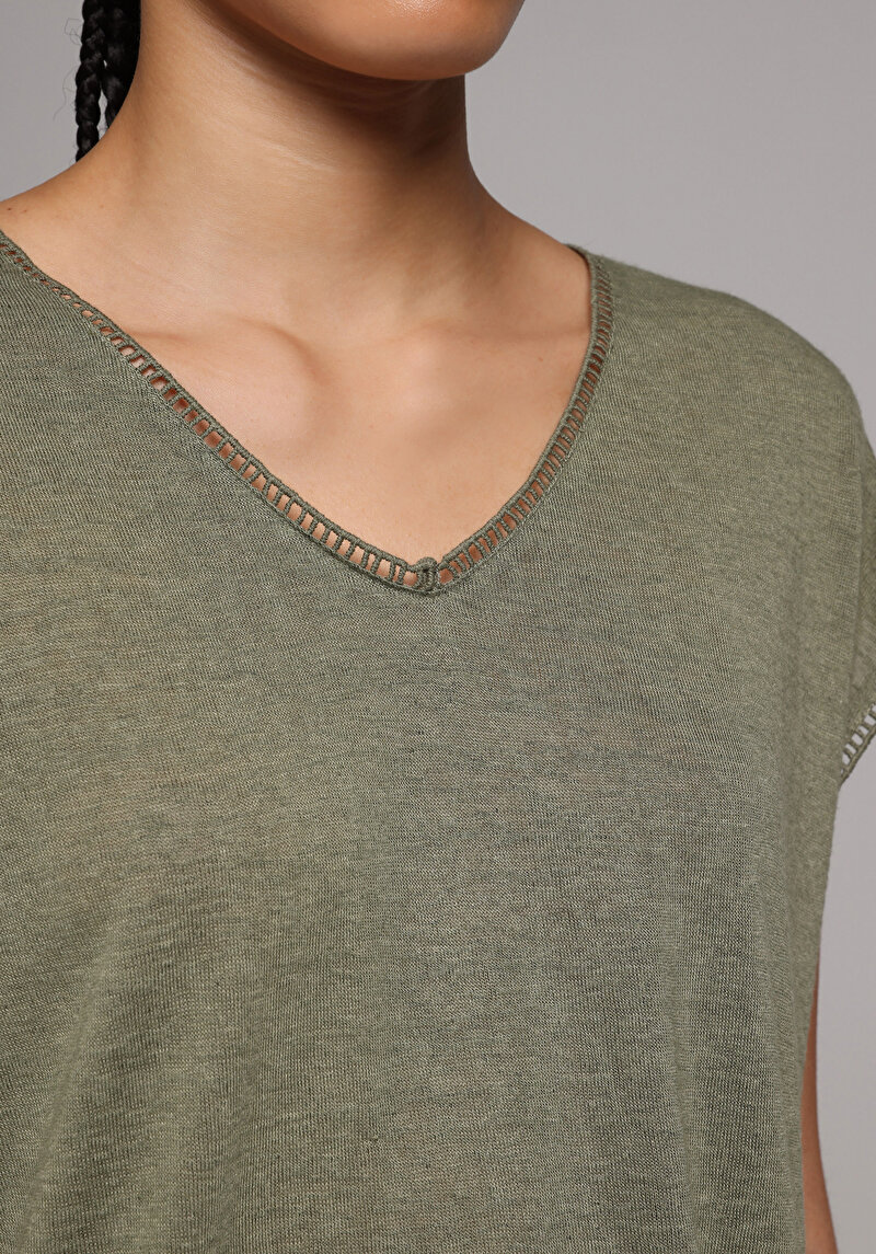 Regular Fit V Yaka Düz Kadın Yeşil Kısa Kol Tişört