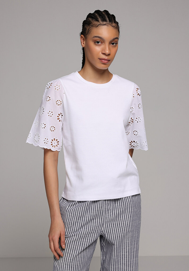 Regular Fit Yuvarlak Yaka Düz Kadın Beyaz Kısa Kol Tişört