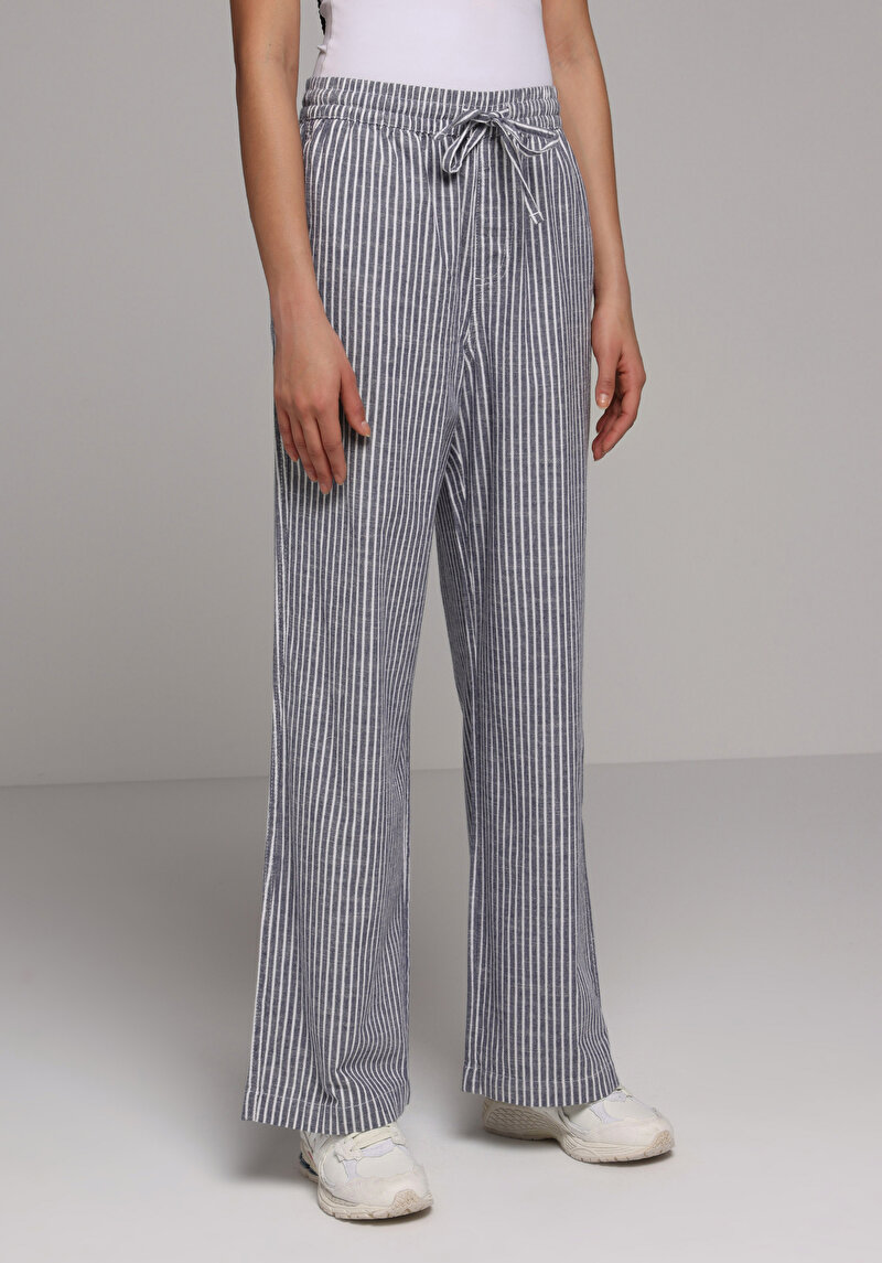 Regular Fit Yüksel Bel Geniş Paça Kadın Ekru Pantolon