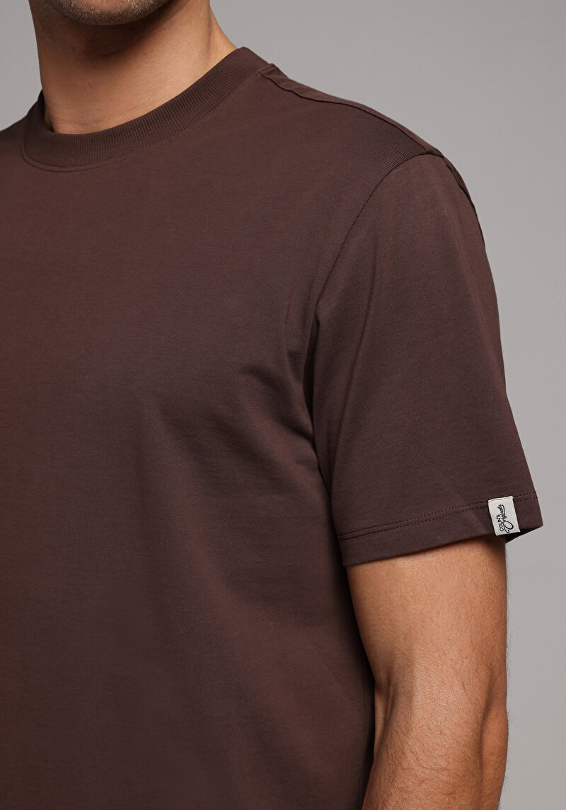 Comfort Fit Yuvarlak Yaka Düz Erkek Kahverengi Kısa Kol Tişört